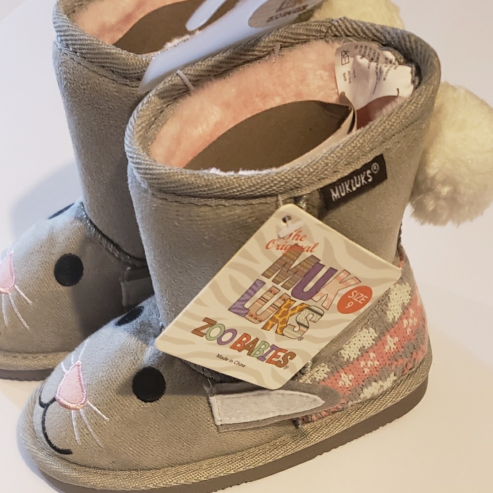 Children's zoo boots by Muk Luk